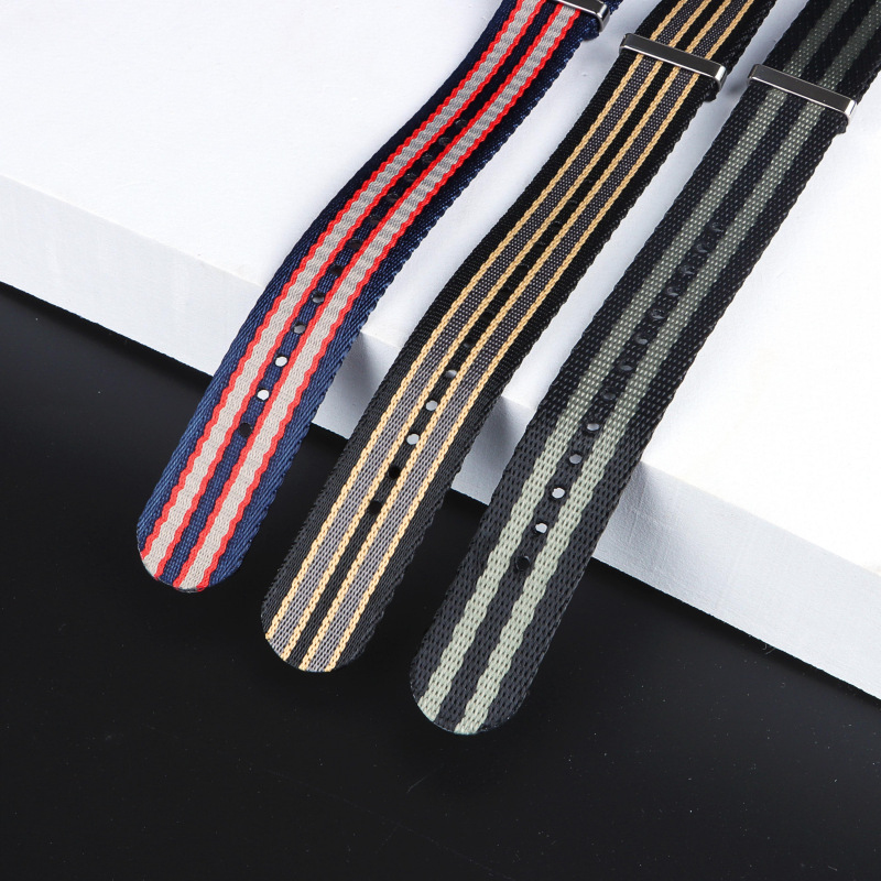 Premium Nylon Canvas NATO Stra - огляд і ціна Nato Strap Nylon